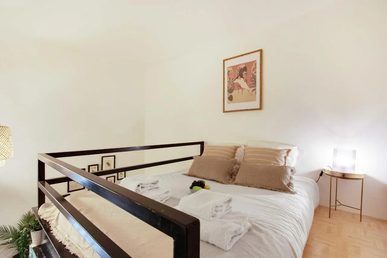 Beautiful Apartment 2P - Rue De L'Universite Pont De L'Alma Paris